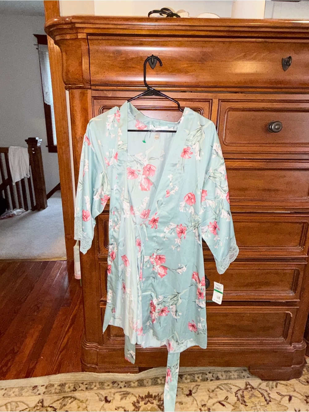NWT Flora by Flora Nikrooz Floral Satin Wrap Robe Lace Trim Large - Picture 3 of 9